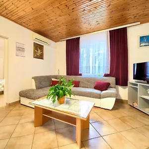 Apartment Marica, Krk Town