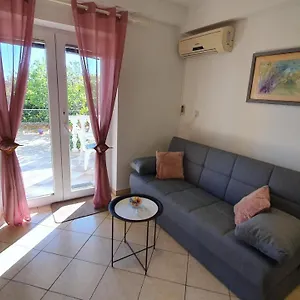 Apartment Nevenka, Krk Town